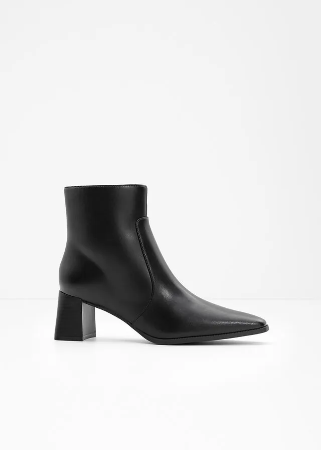 Botines con tacón grueso