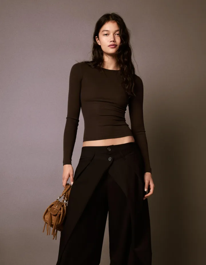 Bershka Camiseta Manga Larga Cuello Redondo Mujer L Marrón