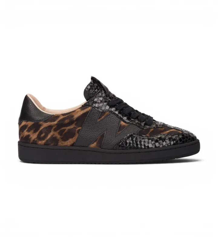 Wonders para mujer. AP-2010 Zapatillas de Piel Lai negro (36), Plano, Cordones, Casual, Animal print