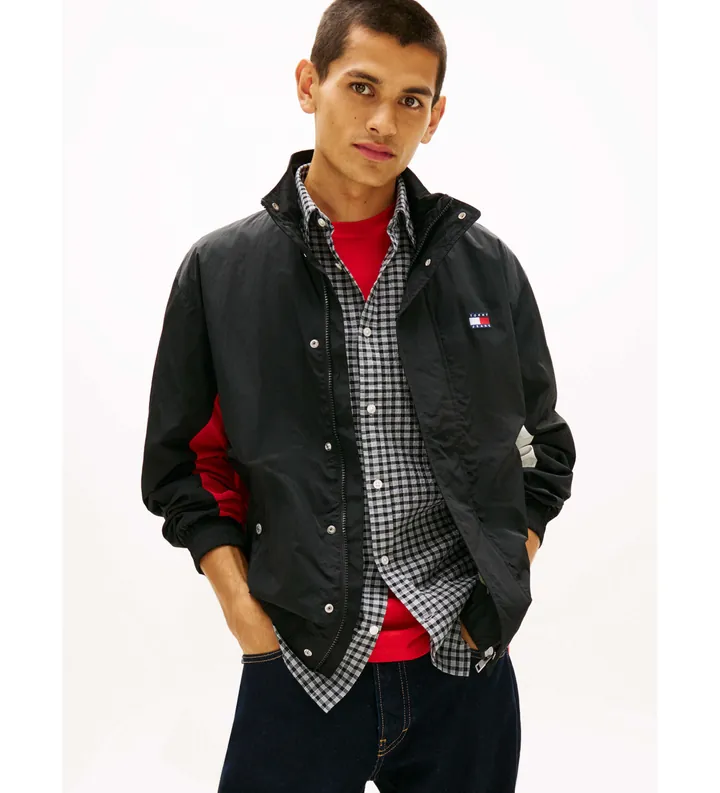 Tommy Jeans para hombre. DM0DM22738 Cazadora repelente al agua con logo trasero negro (L), Azul, Casual, Nylon, Marino