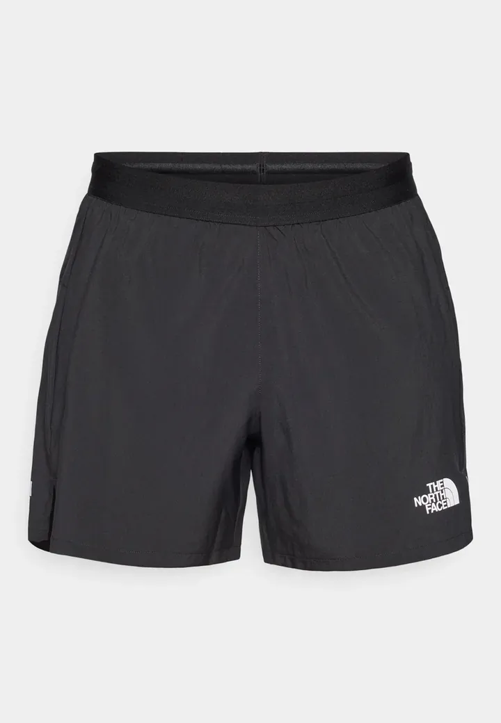 Pantalones montañeros cortos