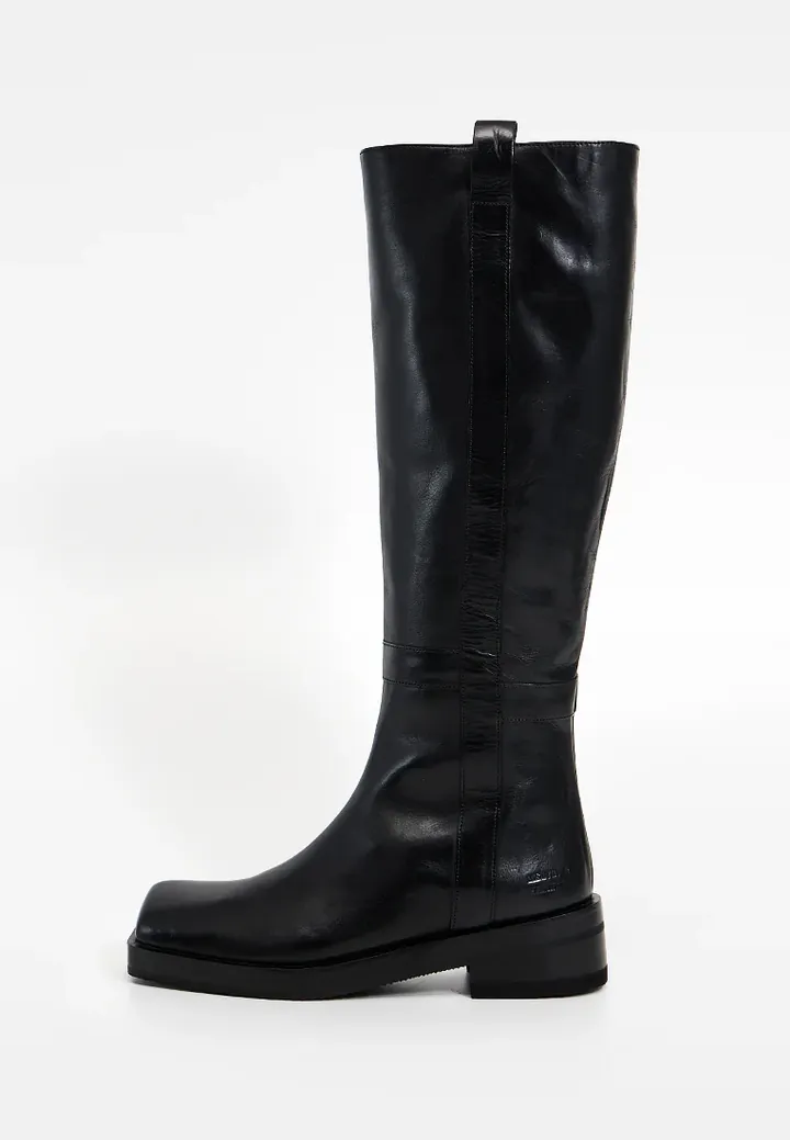 Botas