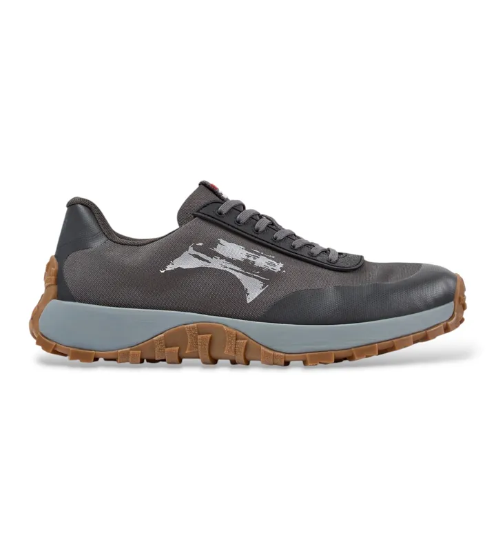 Camper para hombre. K101077-003 Zapatillas Drift Trail gris y negro (39), Plano, Ninguno, Outdoor, Poliéster reciclado