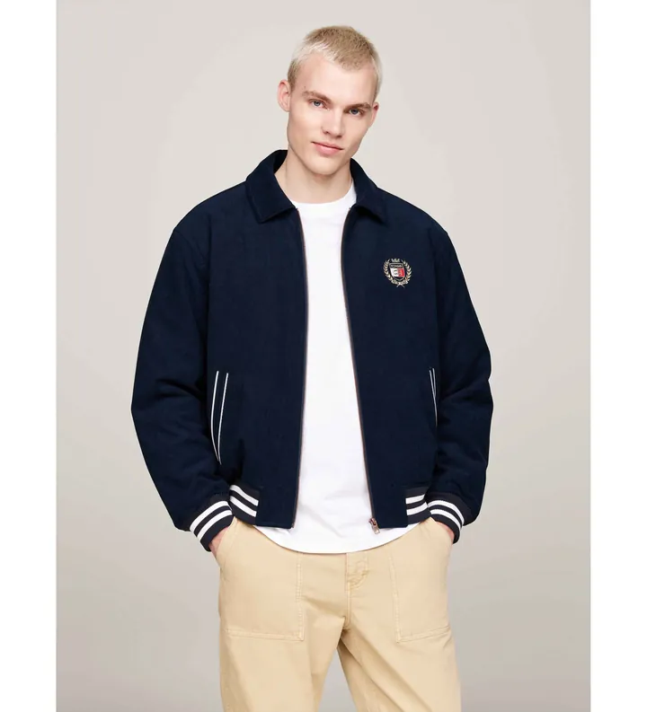 Tommy Jeans para hombre. DM0DM19626 Chaqueta universitaria amplia de pana marino (XL), Casual, Poliéster Reciclado, Sostenible