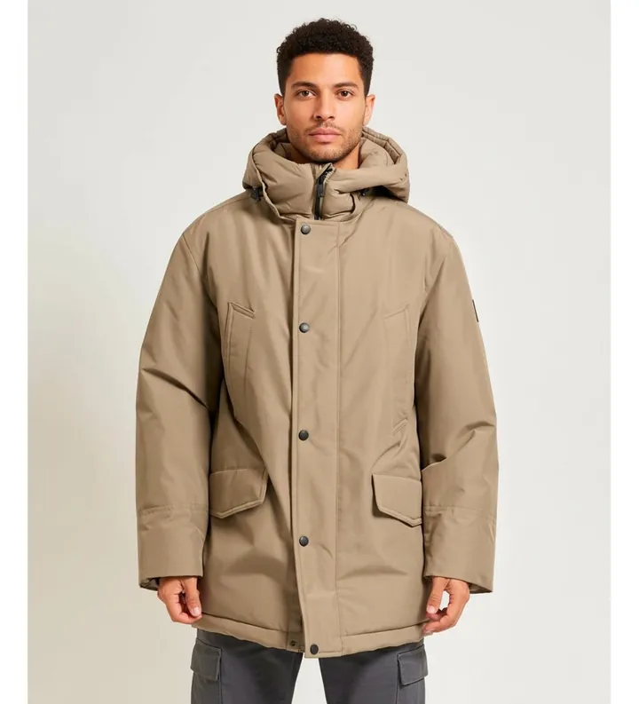 BOSS para hombre. 50547078 Parka Osiass beige (48), Casual, Poliéster