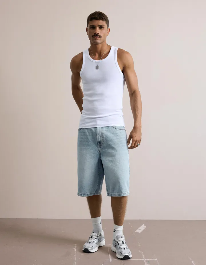 Bershka Bermuda Denim Bordado Hombre 32 Azul Claro