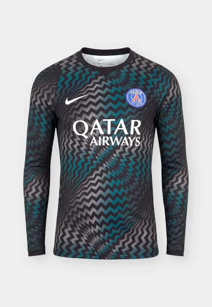 Equipación de clubes