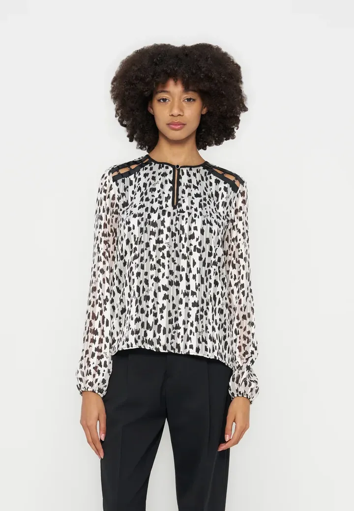 Blusa