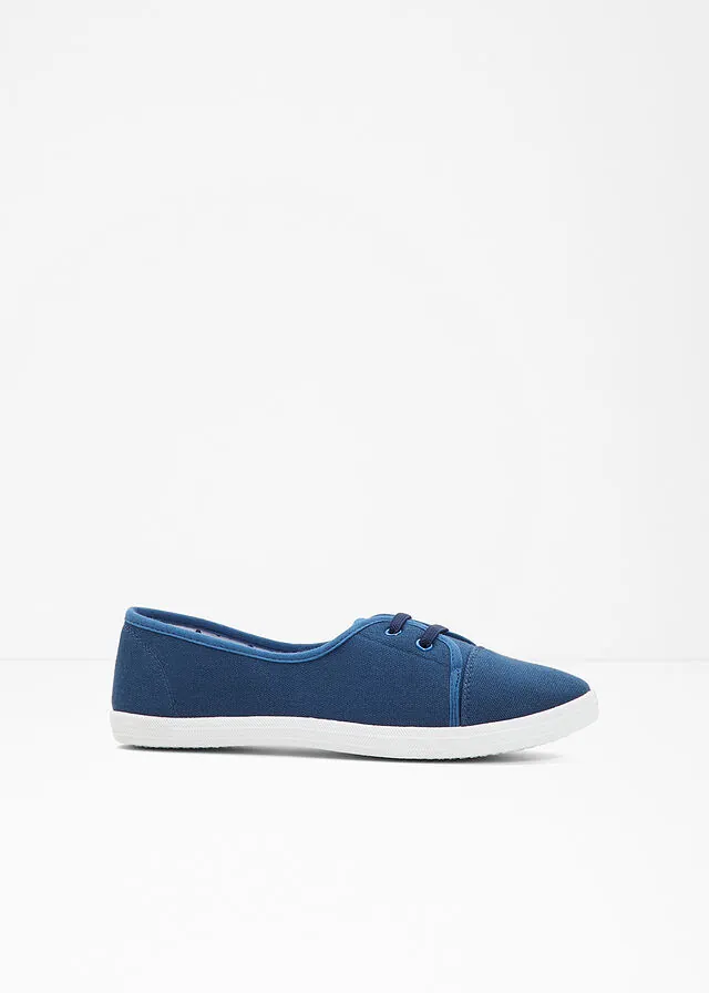 Bailarinas con cordones decorativos