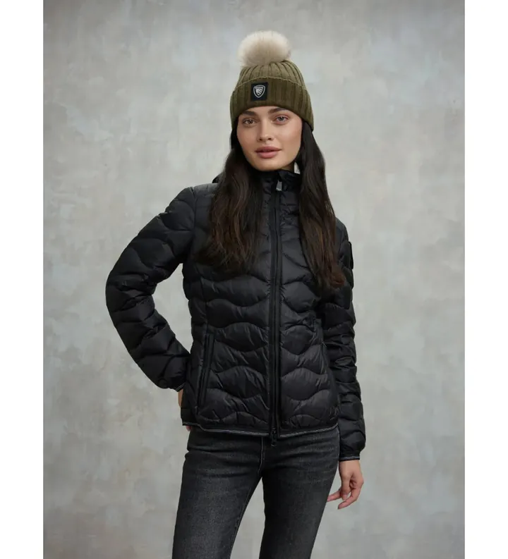 Blauer para mujer. 25WBLDC03095 Plumífero de ondas Camelia negro (L), Casual, Poliamida