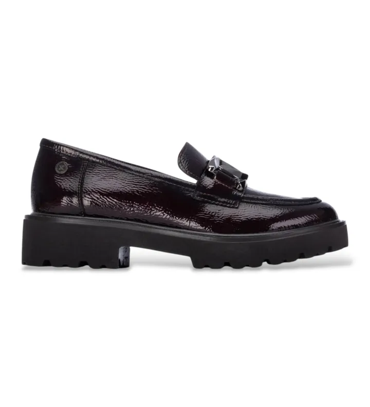Xti para mujer. 14625803-BURDEOS Mocasines 146258 burdeos (36), 3 a 5cm, Ninguno, Casual, Granate, Clásico, Charol