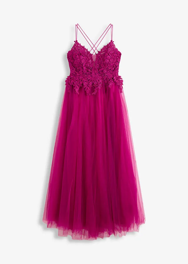 Vestido largo de tul delicado con encaje