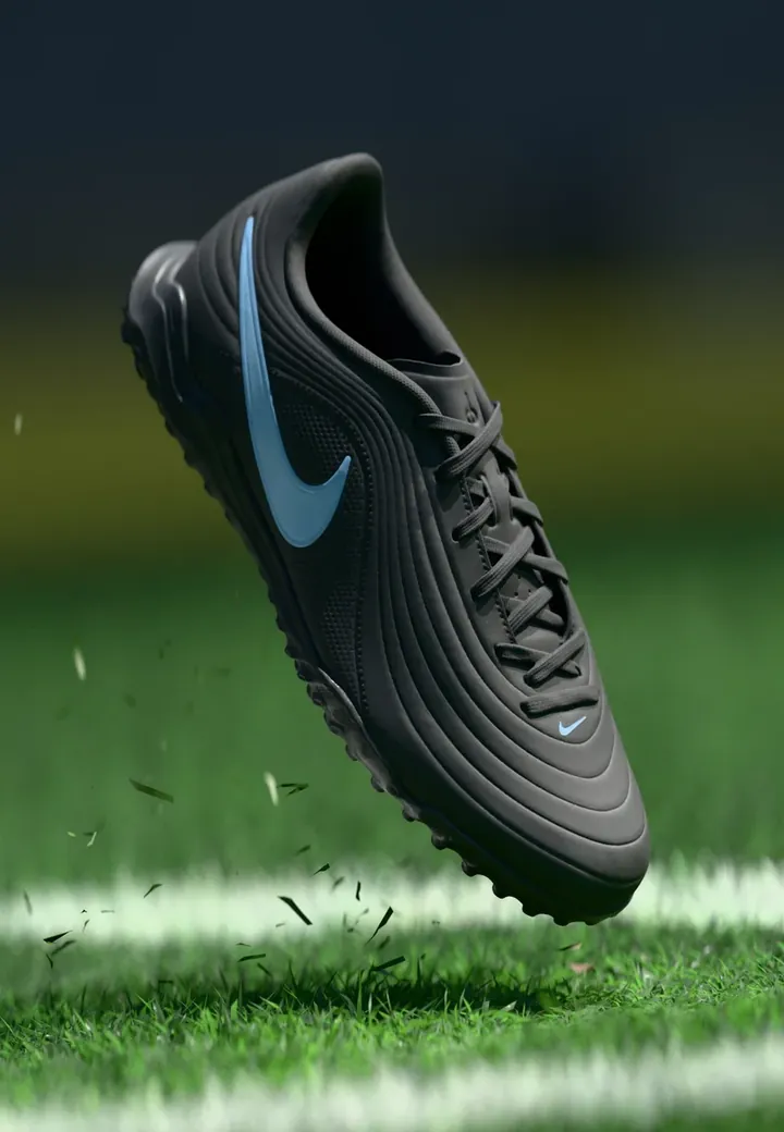 Botines de fútbol para césped
