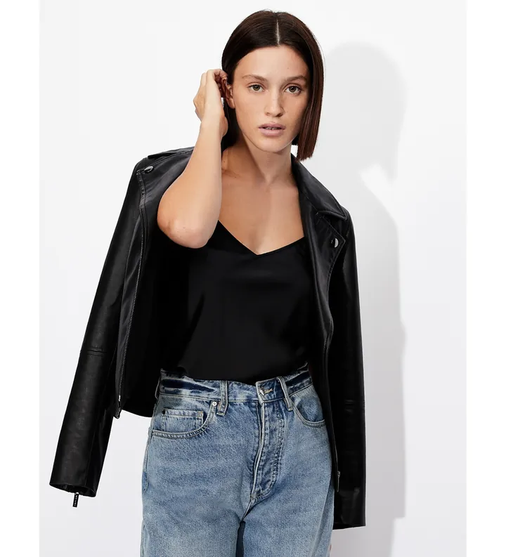 A|X Armani Exchange para mujer. 8NYH05YNZ5Z1200 Camiseta Satinada negro (L), Casual, Poliéster, Sin mangas / Tirantes
