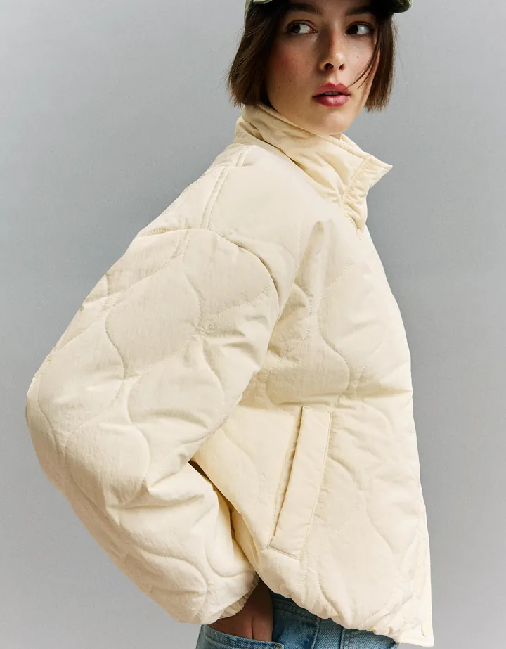 Bershka Cazadora Acolchada Mujer M-L Crudo