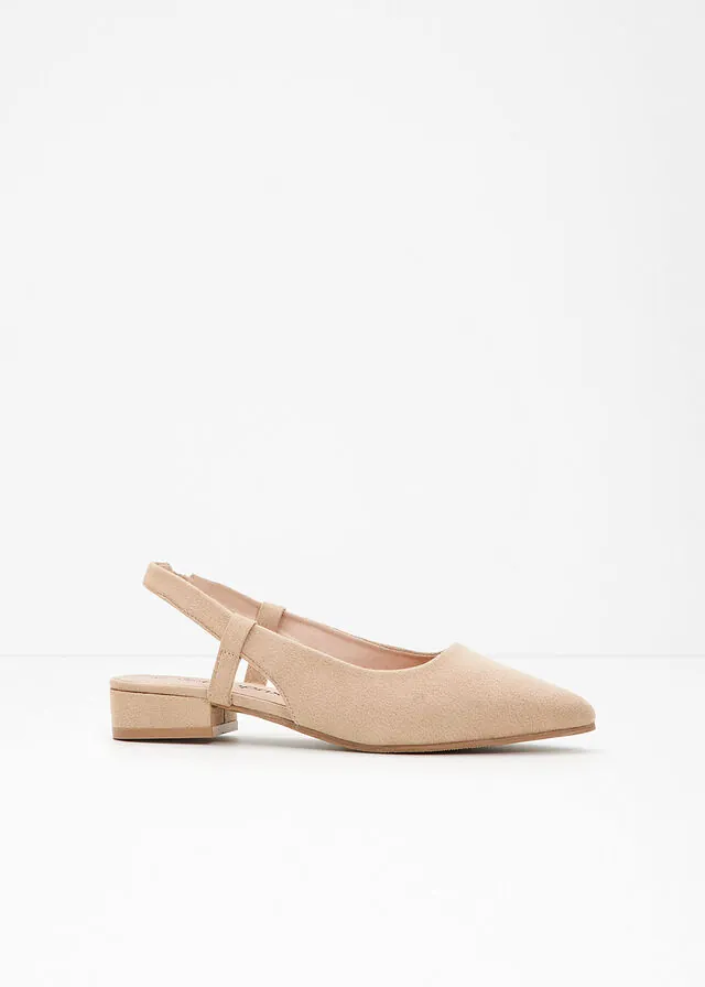 Zapatos con tacón plano y talón al descubierto