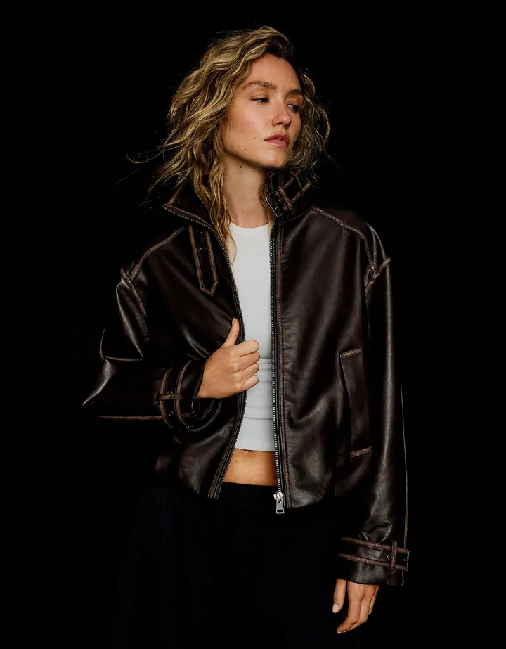 Bershka Cazadora Cuello Chimenea Efecto Piel Mujer L Marrón