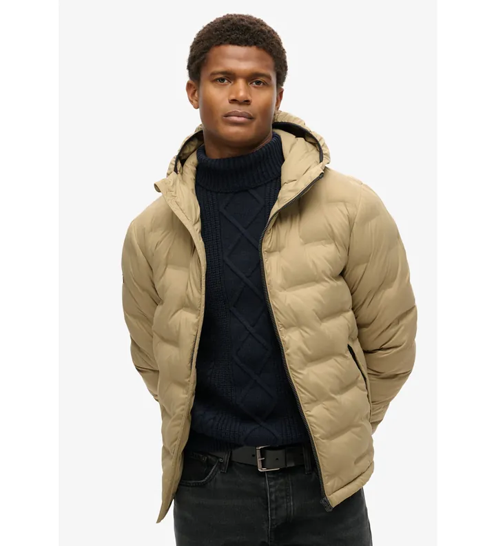 Superdry para hombre. M5012045A Abrigo acolchado con capucha beige (3XL), Casual, Poliéster Reciclado, Sostenible