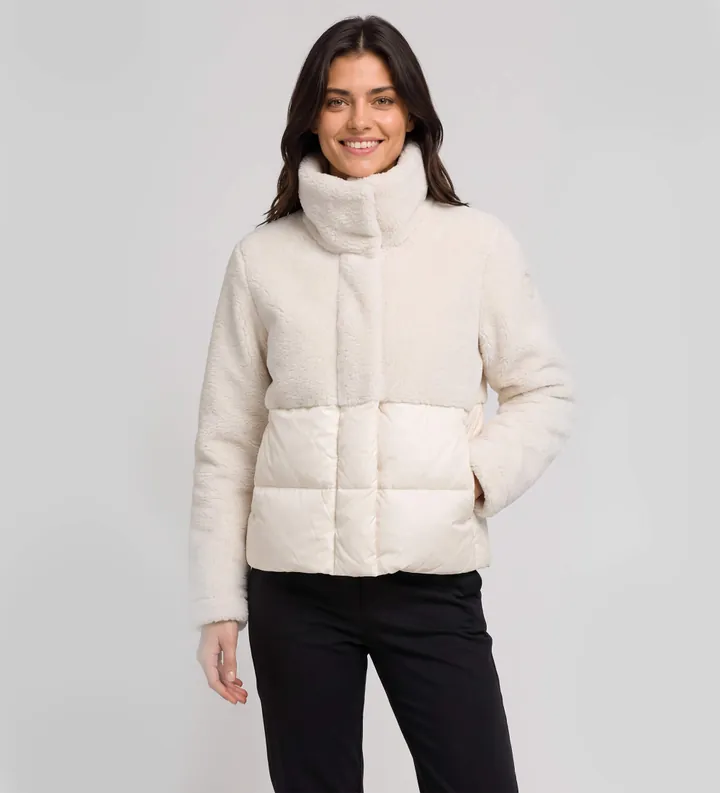 Colmar para mujer. 22000010-1JD Chaqueta acolchada de borreguito blanco roto (40), Casual, Poliéster
