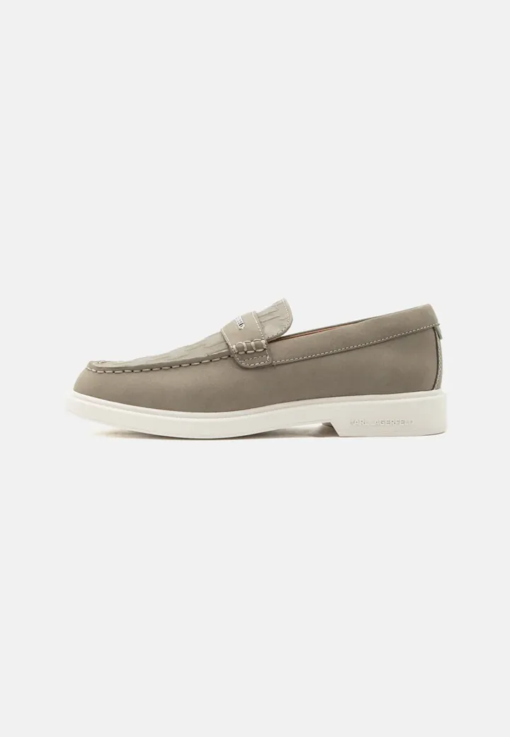 Zapatos sin cordones