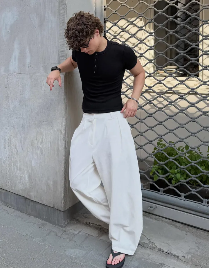 Bershka Pantalón Super Baggy Semijogger Plisado Hombre L Blanco
