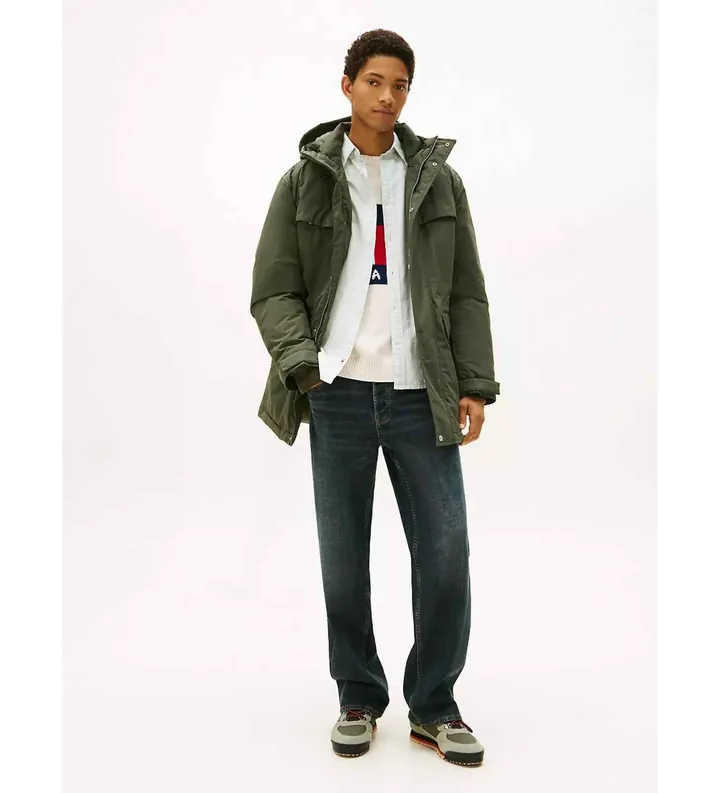 Tommy Jeans para hombre. DM0DM22251 Parka amplia con acabado repelente al agua verde (XL), Casual, Sostenible, Nylon reciclado