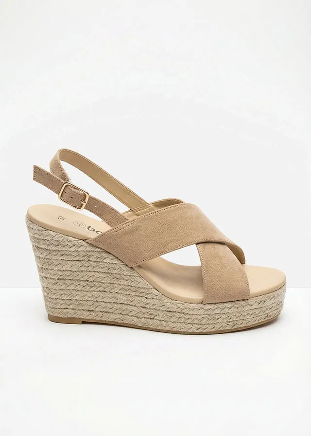 Sandalias de cuña con aspecto de rafia