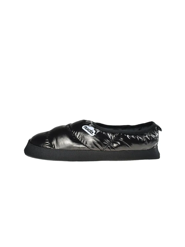 Nuvola. Zapatillas de casa 'Classic Metallic'  negro