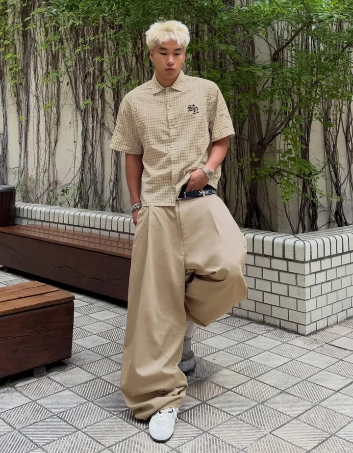 Bershka Pantalón Barrel Pinzas Hombre L Gris