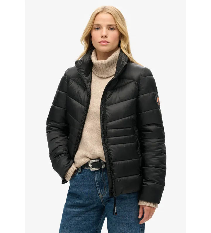 Superdry para mujer. W5011821A Chaqueta acolchada Fuji negro (L), Casual, Sostenible, Nylon reciclado
