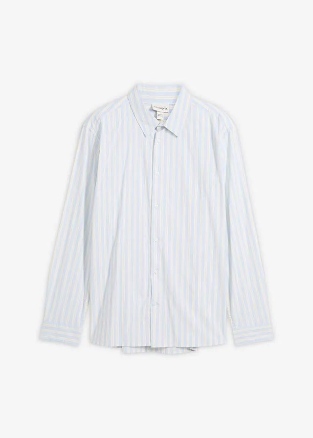 Camisa formal elástica con corte moderno que no requiere planchado
