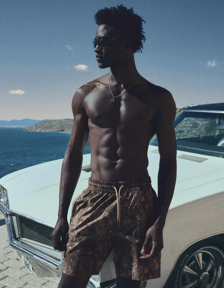 Bershka Bañador Boxy Print Hombre L Marrón