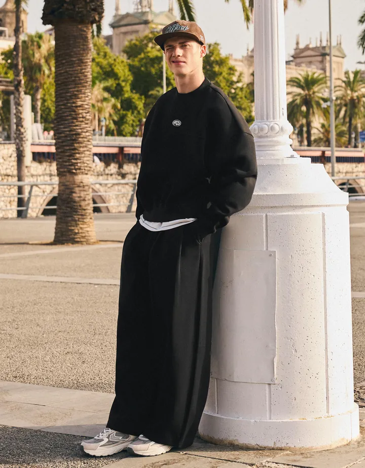 Bershka Pantalón Super Baggy Pliegues Hombre L Negro
