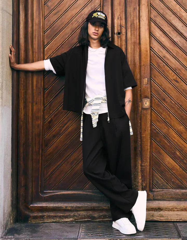 Bershka Pantalón Super Baggy Pinzas Fluido Hombre L Negro