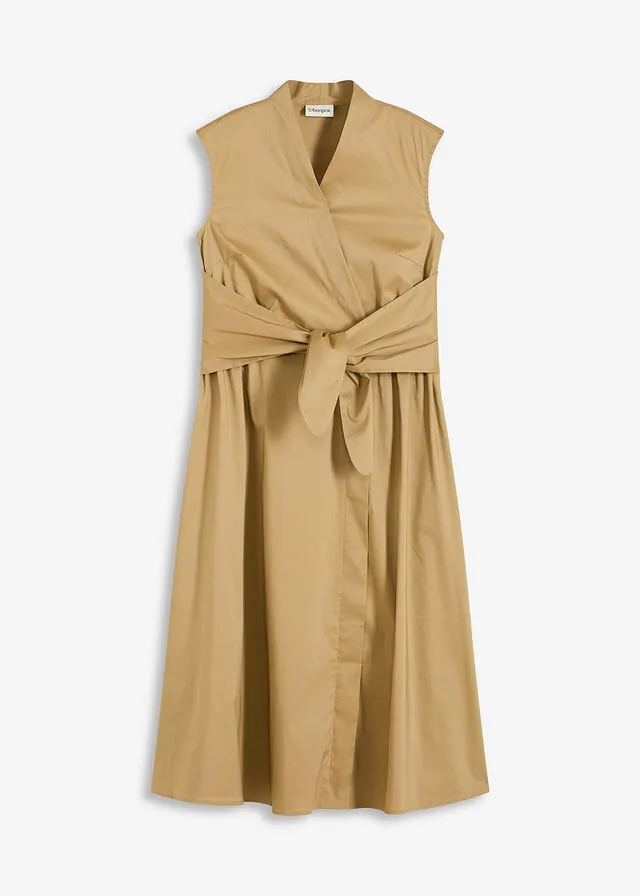 Vestido con detalle de cordón