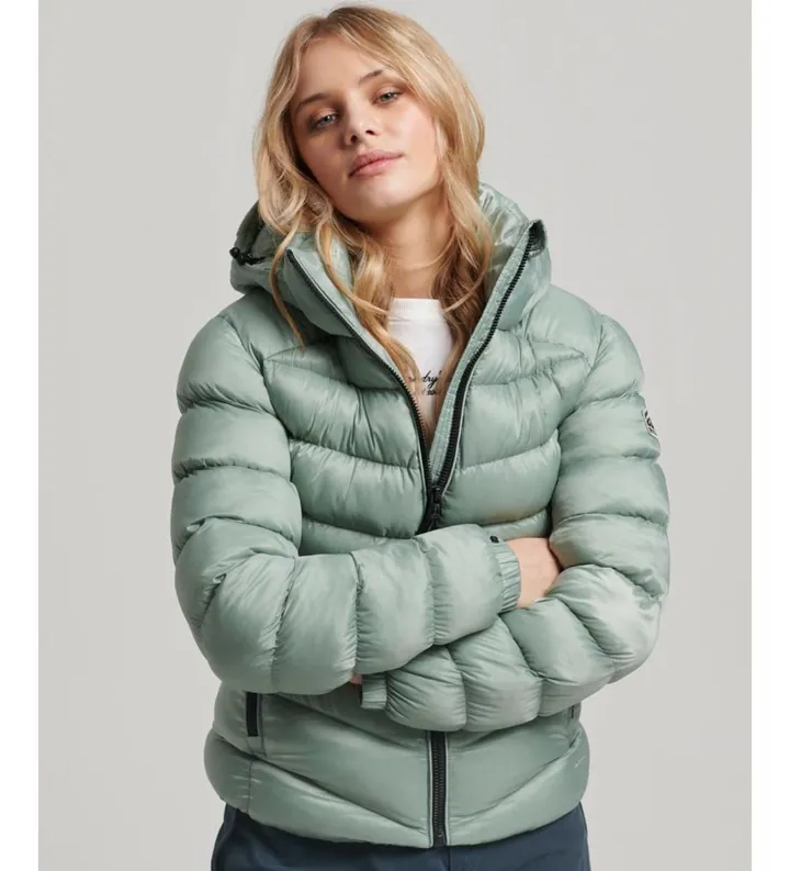 Superdry para mujer. W5011593A Cazadora acolchada con capucha Fuji verde (S), Casual, Poliéster