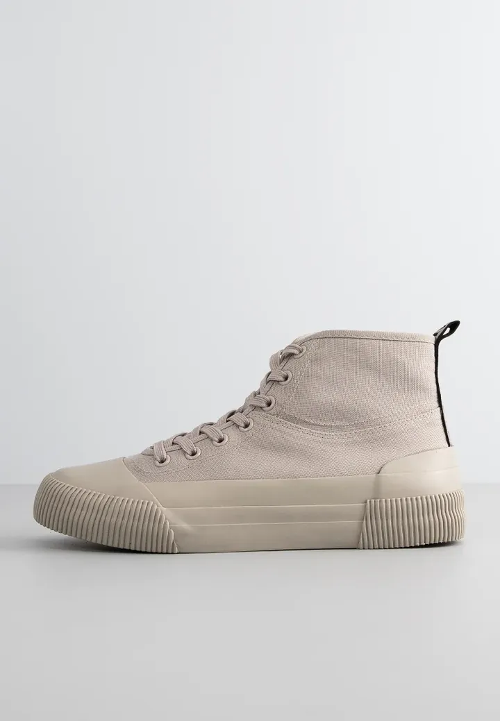 Zapatillas altas