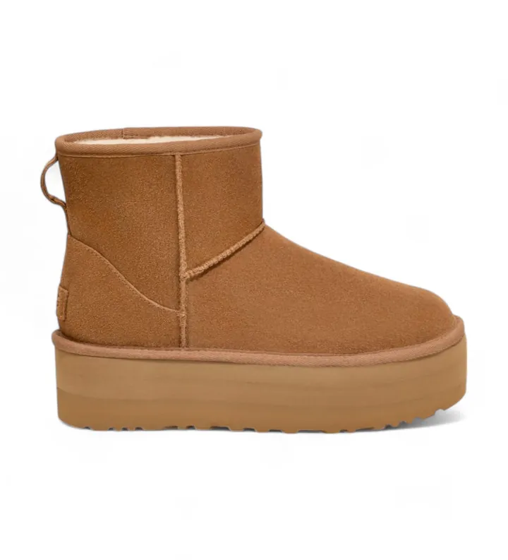 UGG para mujer. 1134991 Botas de piel W Classic Mini marrón (40), 3 a 5cm, Ninguno, Casual