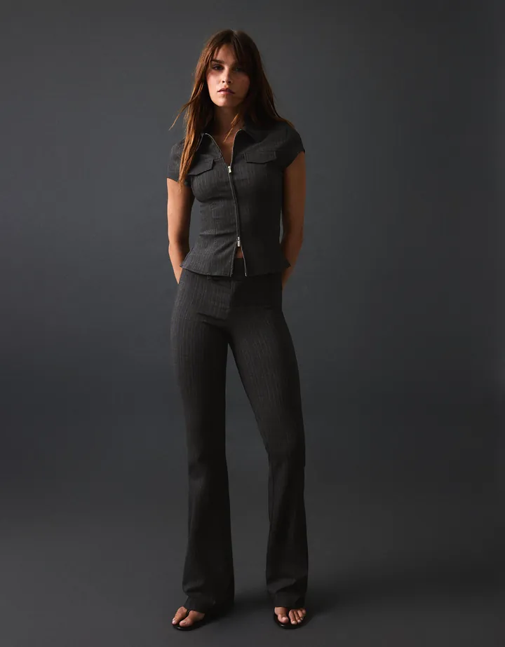 Bershka Pantalón Flare Bengalina Mujer 32 Gris Oscuro