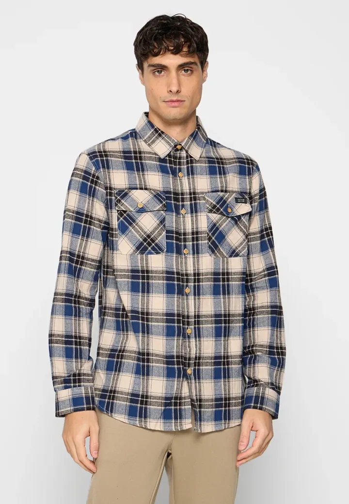 Camisa