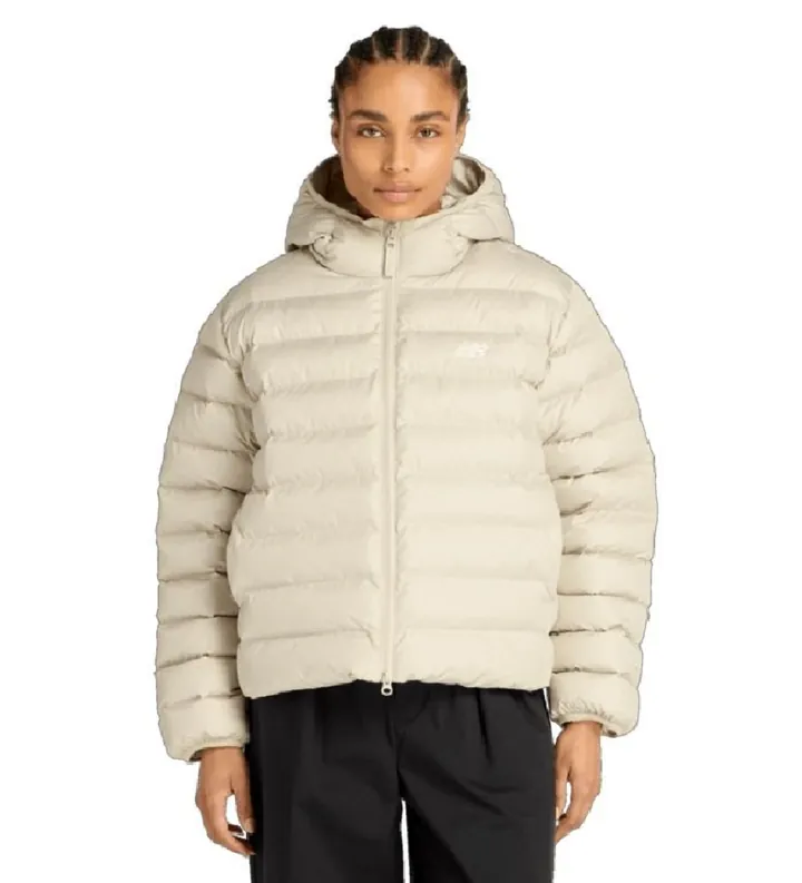 New Balance para mujer. WO53500 Chaqueta Puffer Sport Essentials beige (L), Casual, Poliéster