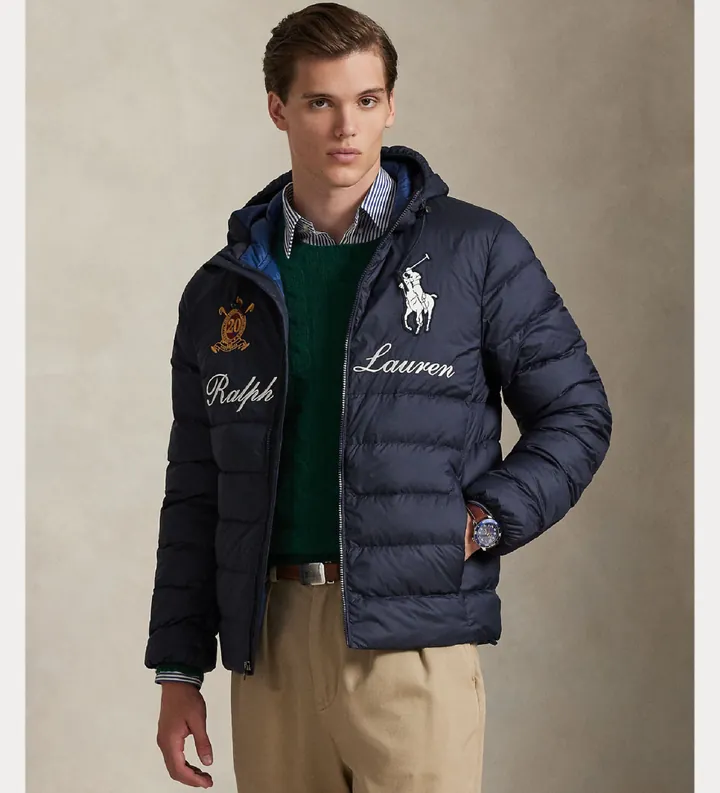 Polo Ralph Lauren para hombre. 710P02584001 Abrigo The Colden 20 aniversario marino (L), Azul, Casual, Poliéster Reciclado, Sostenible