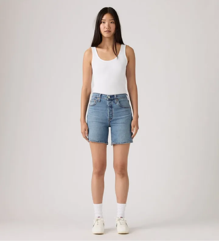 Levi's para mujer. A9296-0006 Shorts 501 Mid Thigh Lightweight azul (24), Casual, Algodón, Denim