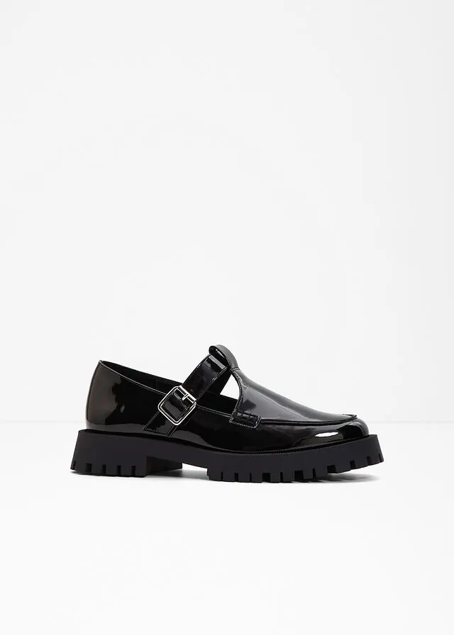 Mocasín chunky con aberturas