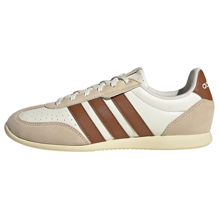 ADIDAS PERFORMANCE Zapatillas deportivas bajas 'Barreda' marrón / taupe / blanco