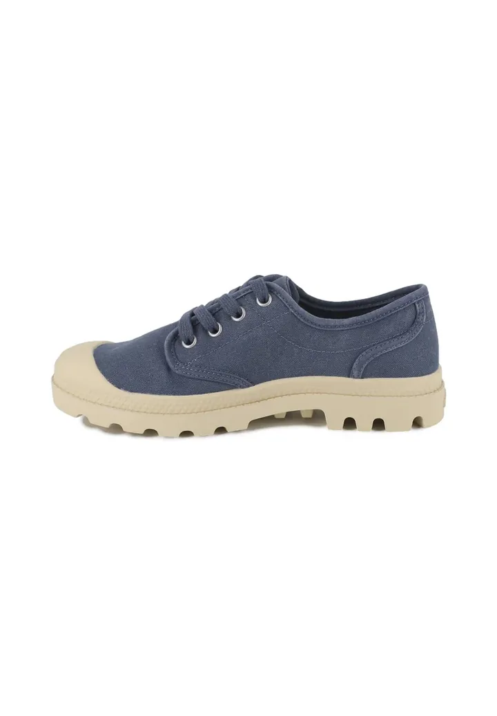 Zapatos con cordones