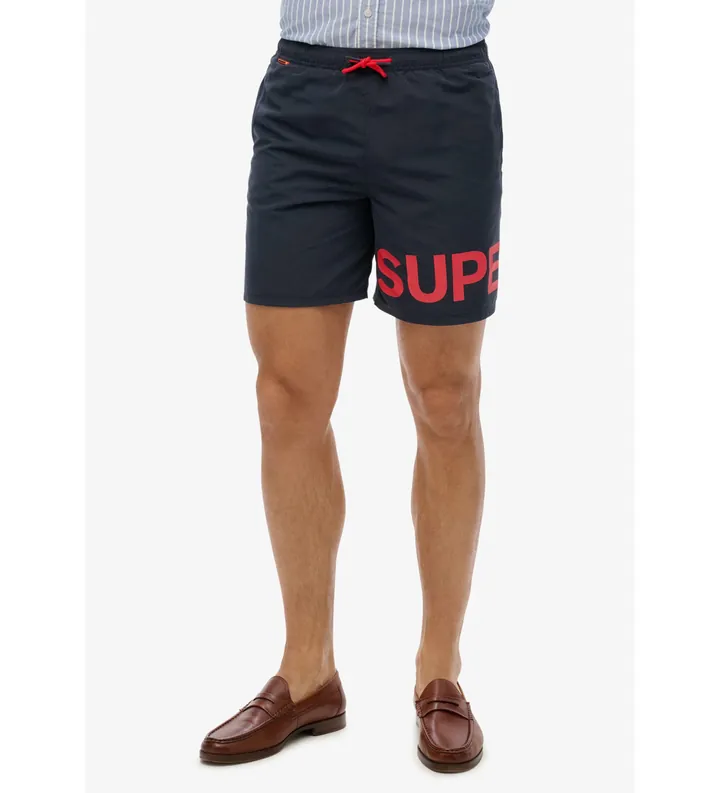 Superdry para hombre. M3010244A Bañador con gráfico marino (S), Beachwear, Poliéster Reciclado, Sostenible